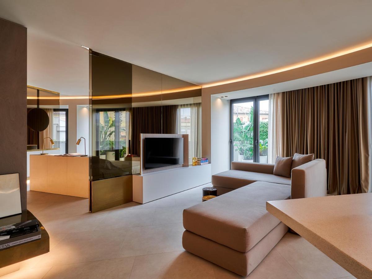 Le Residenze By Victoria Palace Cattolica Buitenkant foto