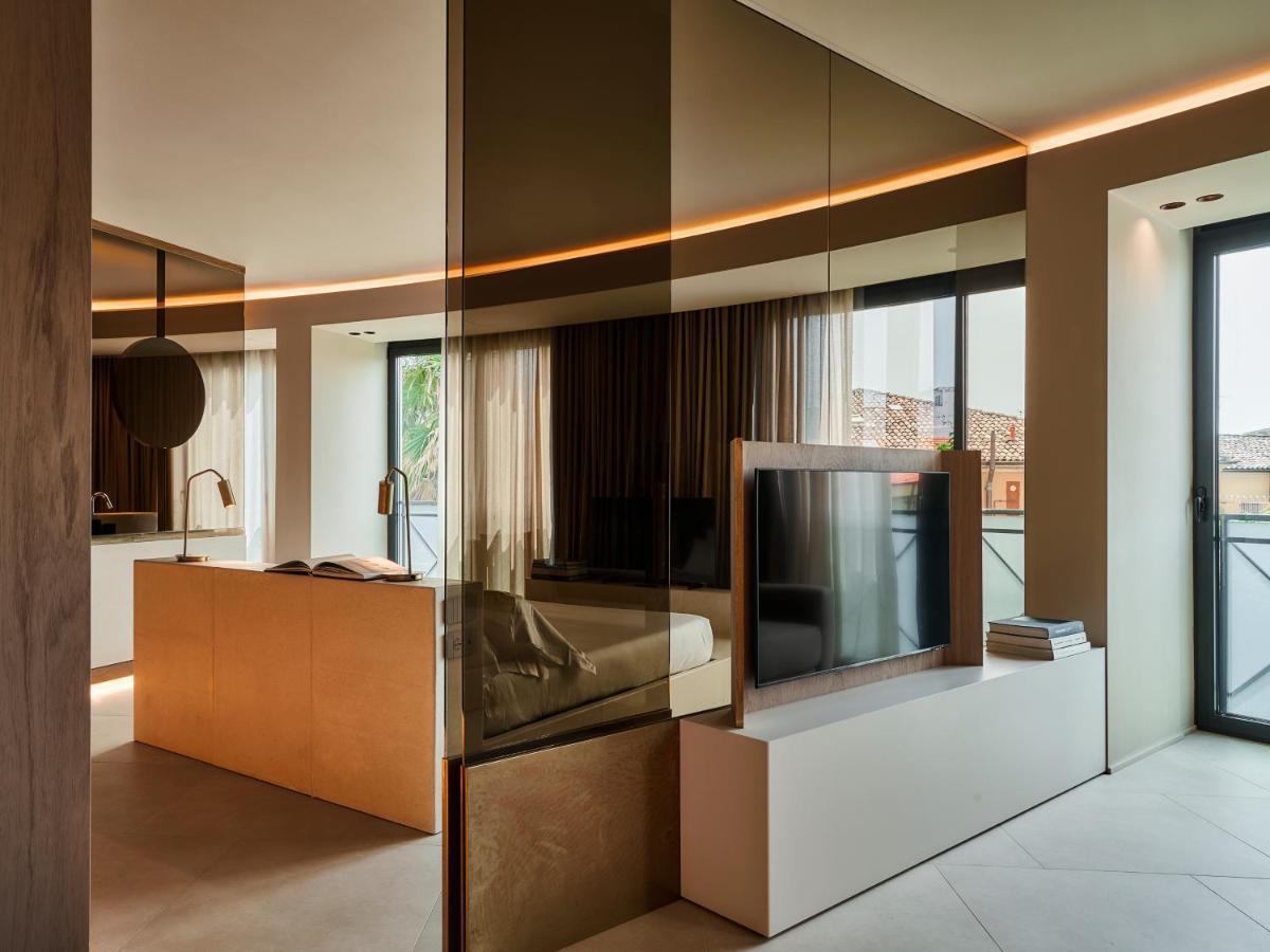 Le Residenze By Victoria Palace Cattolica Buitenkant foto