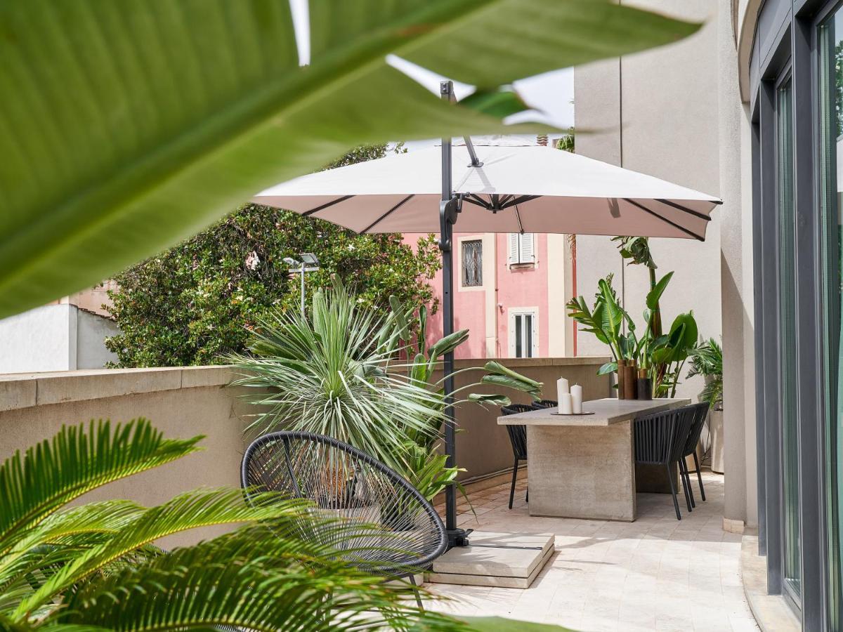 Le Residenze By Victoria Palace Cattolica Buitenkant foto